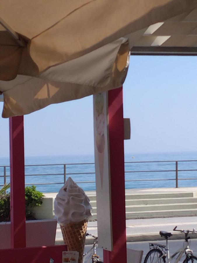 Anastasios Luxury Apartment Sea View Rethymno Exterior foto